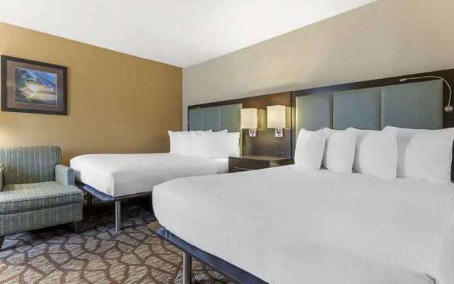 Best Western Plus Oceanside Palms Hotel