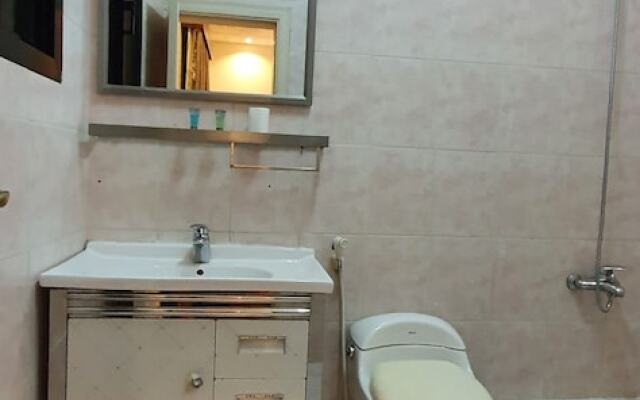 Saryet Al Hamra Hotel Apartments