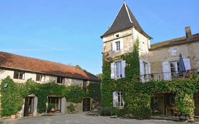 Wonderful location for weddings and parties by French château