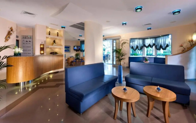 Hotel Paris Resort