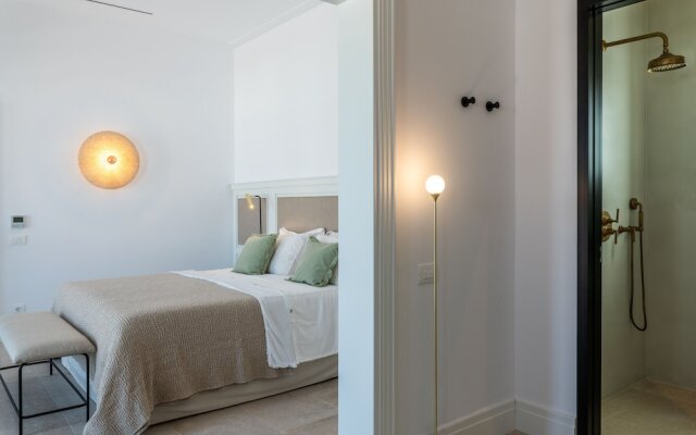 Bonzoe Suites & Villas