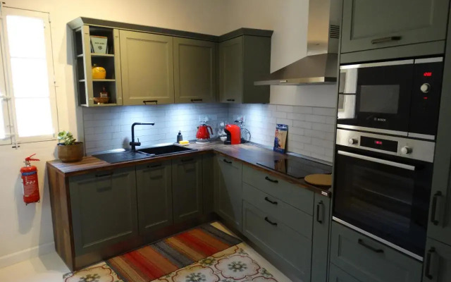 60 Indri Borg Townhouse