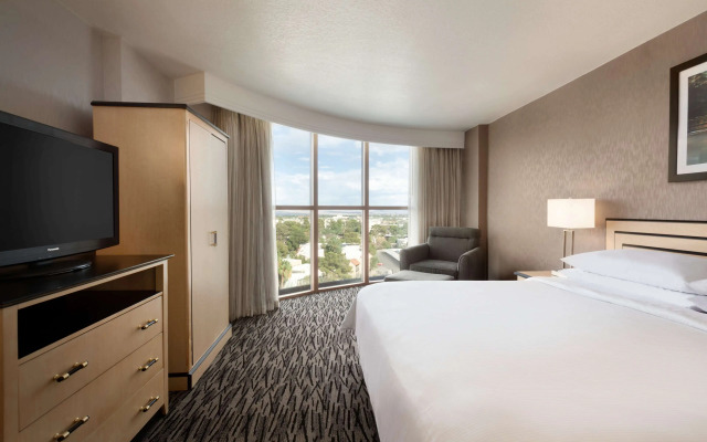 Embassy Suites by Hilton Convention Center Las Vegas