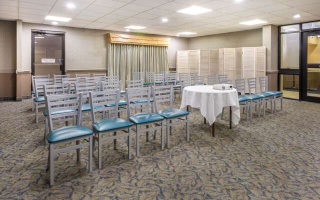 Ramada Plaza by Wyndham Virginia Beach Oceanfront