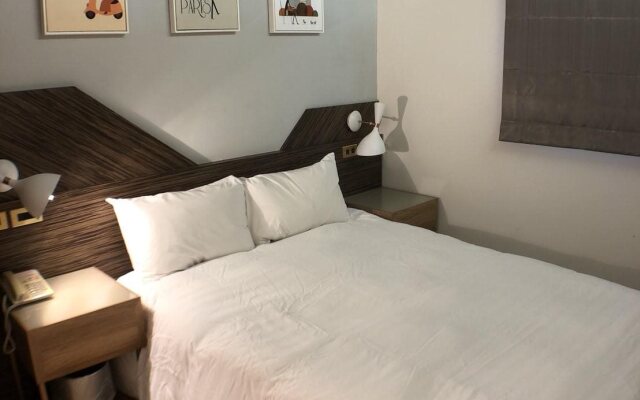 Hu-Lu Business Hotel