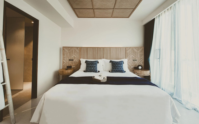 THEE Vijit Lanna by TH District