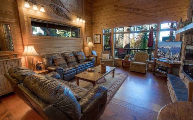 Smokey Joes by Lake Tahoe Accommodations