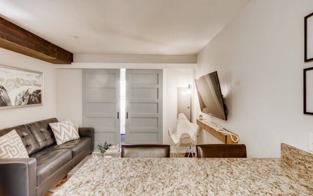 First Tracks 3105 1 Bedroom Condo by RedAwning