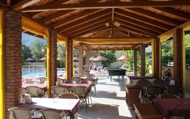 Club Sun Village Apartments