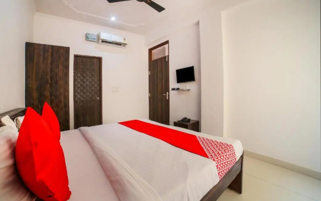 Hotel Harsh by OYO Rooms