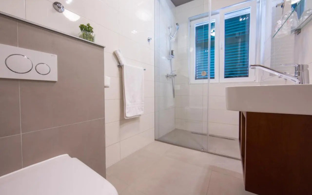 Luxury Rooms Silente Bacvice 1