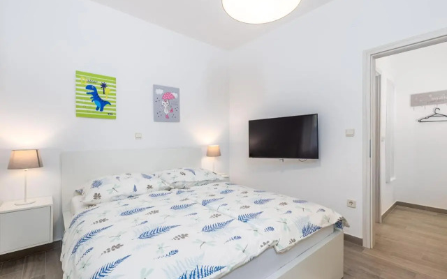 Cozy and modern 4