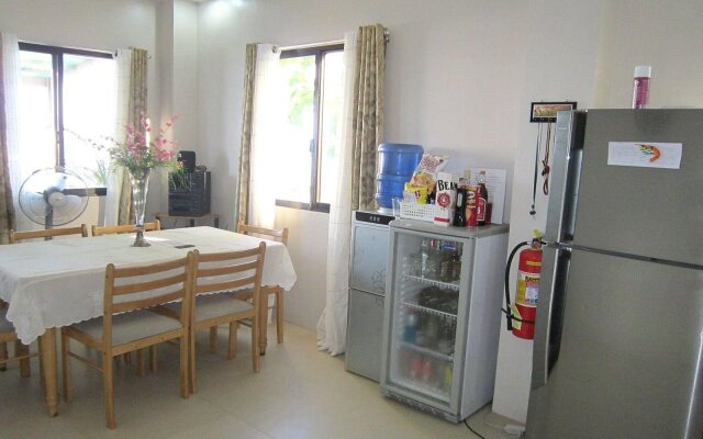 Isyian Beach House Retreat