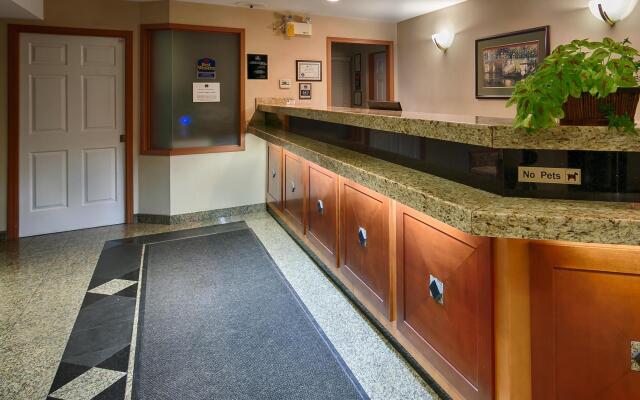 SureStay Hotel by Best Western North Vancouver Capilano