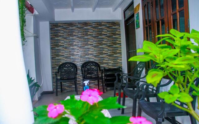 Sigiri Tarushan Home Stay