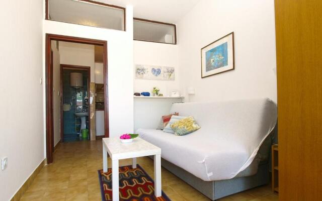 Apartments Viktorija 1828