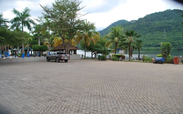 Akosombo Continental Hotel