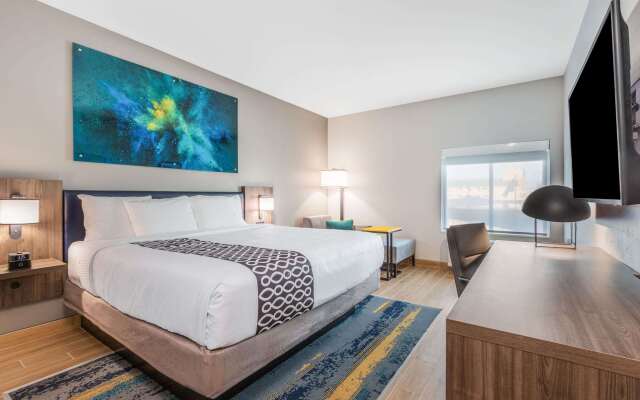 La Quinta Inn & Suites by Wyndham Galveston West Seawall