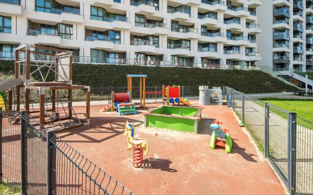 Apartment With Balcony by Renters