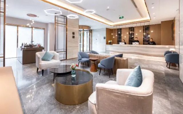 Atour Hotel (Sichuan Taikoo Li, Tianfu Square Metro Station)