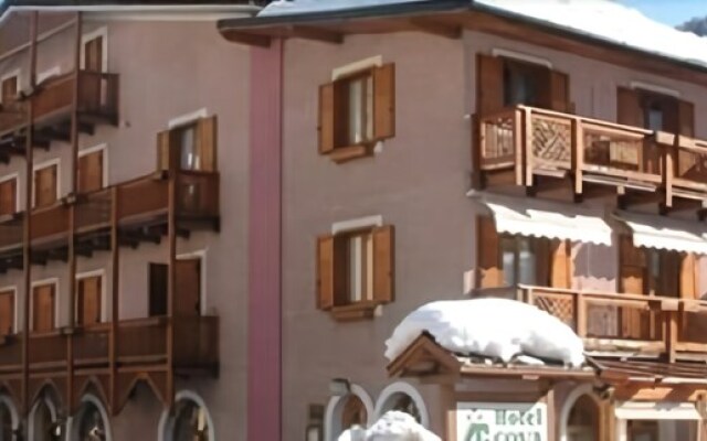 Hotel Cova