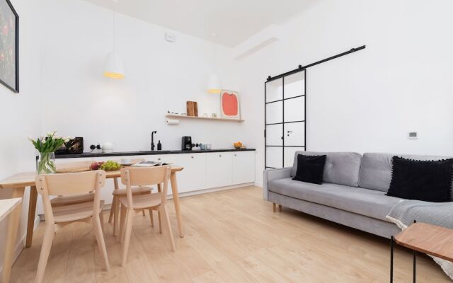 Apartment Dwernickiego Cracow by Renters