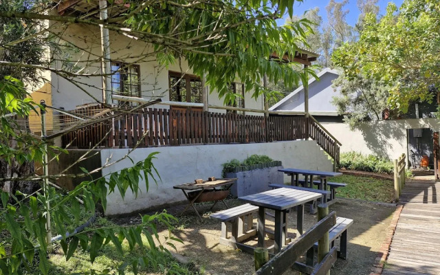 Ibis Place Guest House