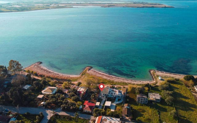 Sofita με θέα τη θάλασσα