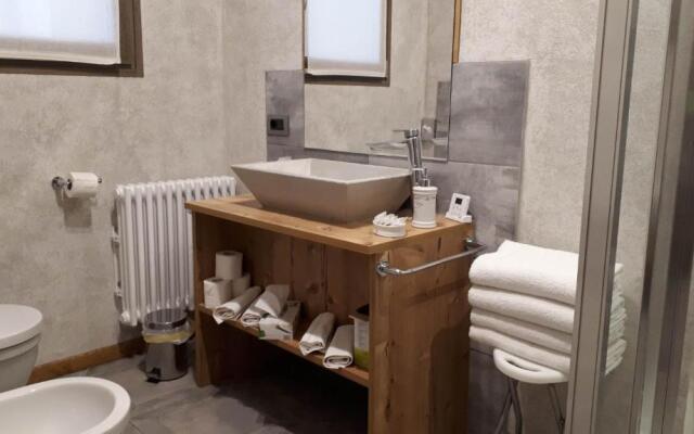 Bed & Rooms , Apartments Corte Rossa