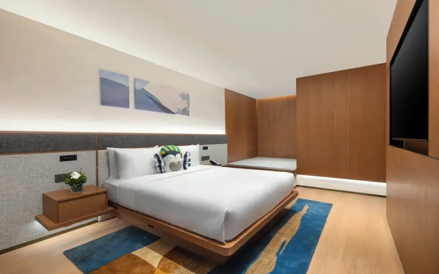 voco Ningbo Dongqian Lake by IHG