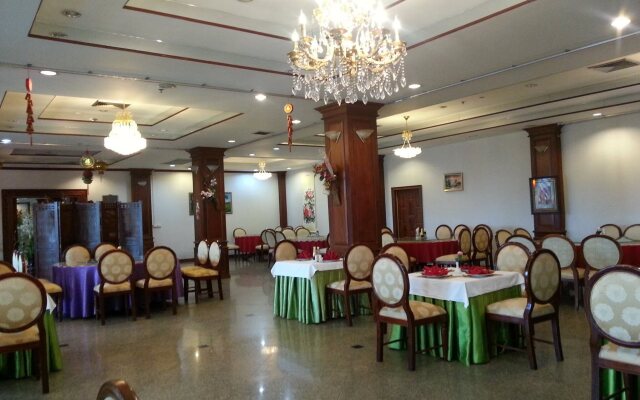 Angkham Hotel