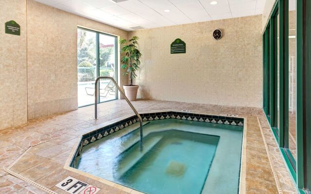 Holiday Inn Tampa North by IHG