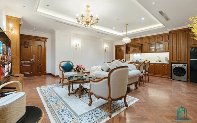 Luxe Paradise Suites Hotel