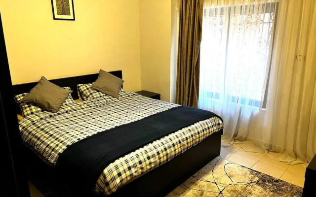 Spacious Amman flat with garden and Pool