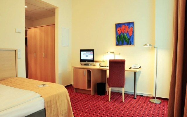 Airporthotel Berlin Adlershof