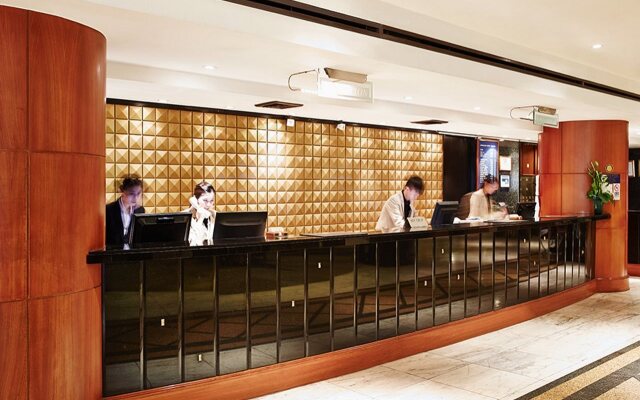Narai Hotel (SHA Extra Plus)