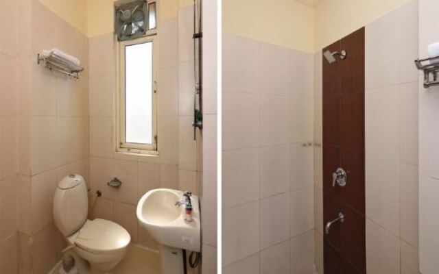 OYO 3735 Hotel Chilana Tower
