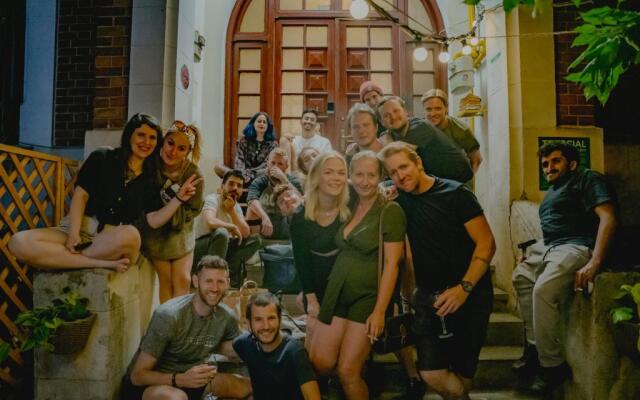T5 Social