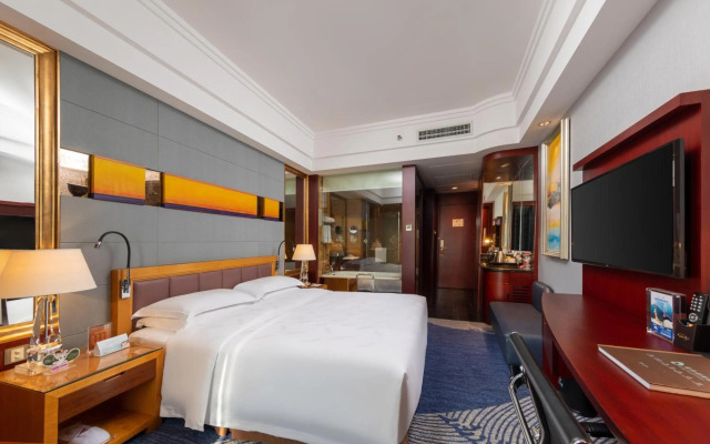 Zhuhai Charming Holiday Hotel