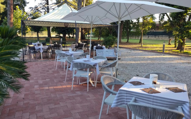 Villa Raffaello Park Hotel