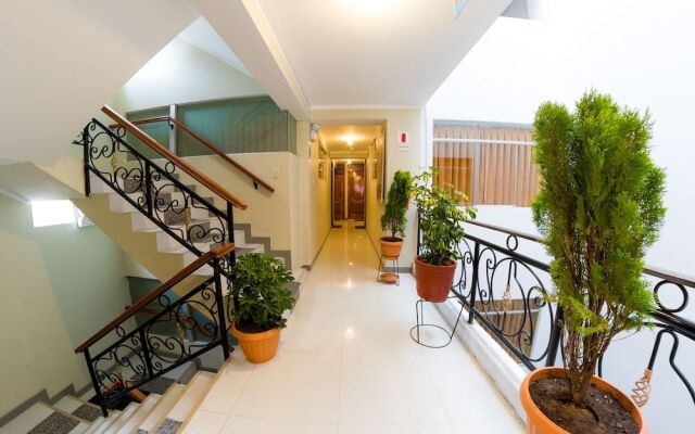 Hotel E Perú