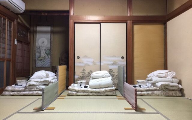 Fujitatami Guesthouse - Hostel