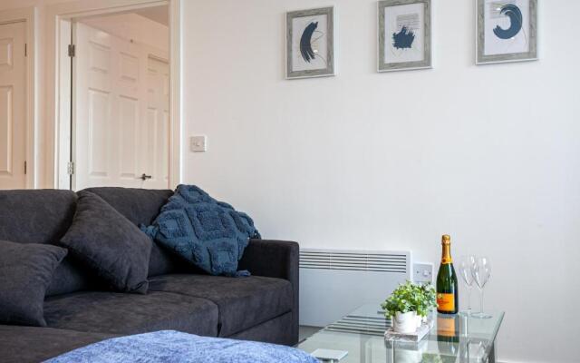 Stylish 1 bed Apt - Fallowfield - Free parking