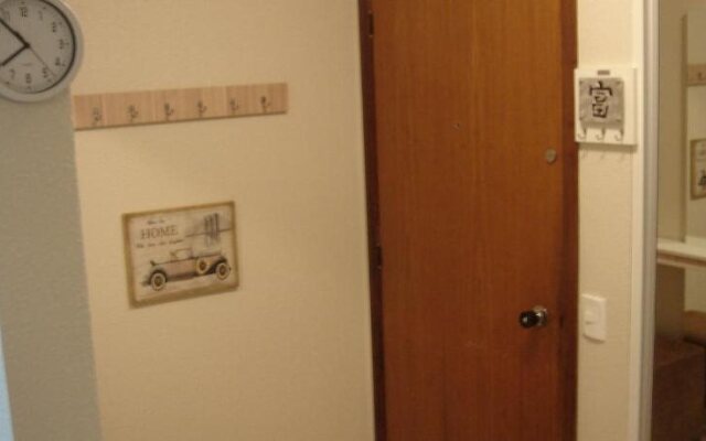 Wall Street Flat Service