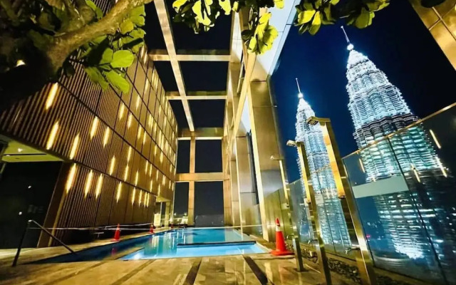 Tropicana the residences KLCC by YAJU