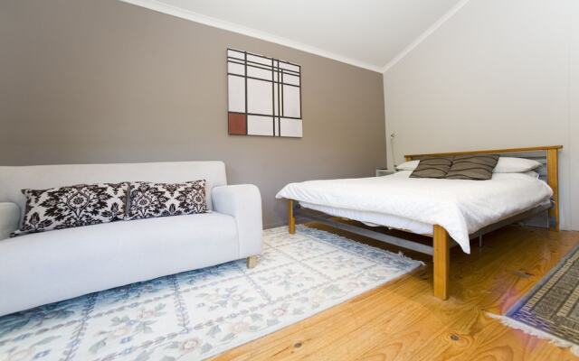 Earle Street Apartment