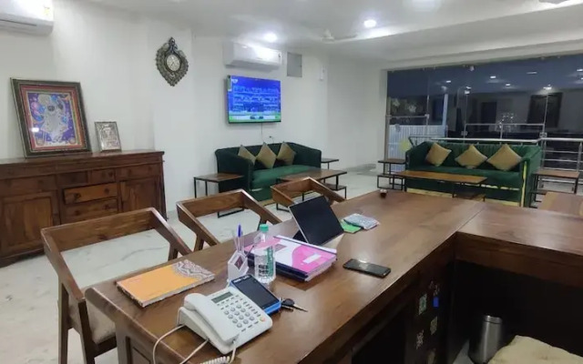 Hotel Suryavanshi Palace