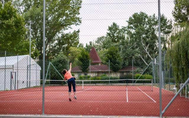 Happy Camp mobile homes in Füred Camping