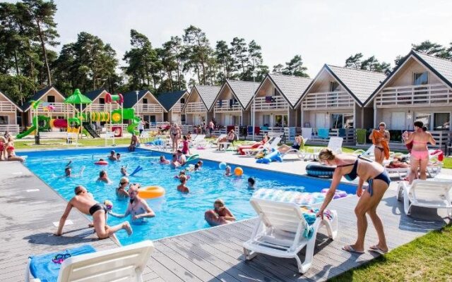 Holiday Park & Resort - Pobierowo