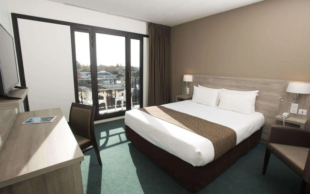 Brit Hotel du Lac